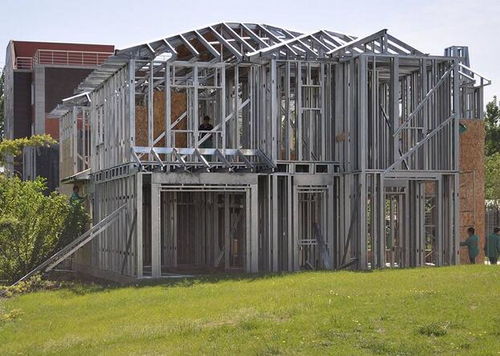 破水泥地面的常見機器與裝配式鋼結構房屋的建造優勢